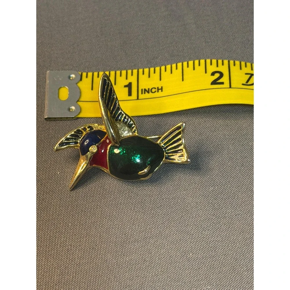 Vintage Hummingbird Brooch Gold Tone Enamel Bird Pin Green Red Rhinestone Eye